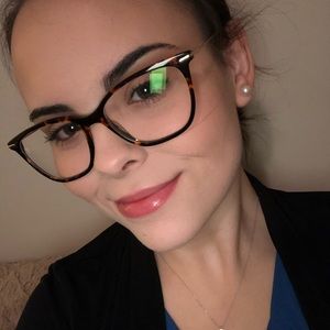 Meet your Posher, Brianna